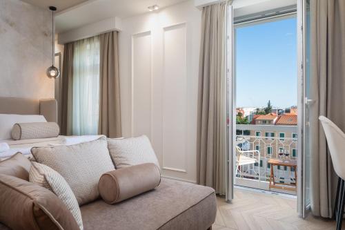 Double Room with Balcony room in Le Prestige Luxury Rooms  Self Check-In Minutes from Split Waterfront