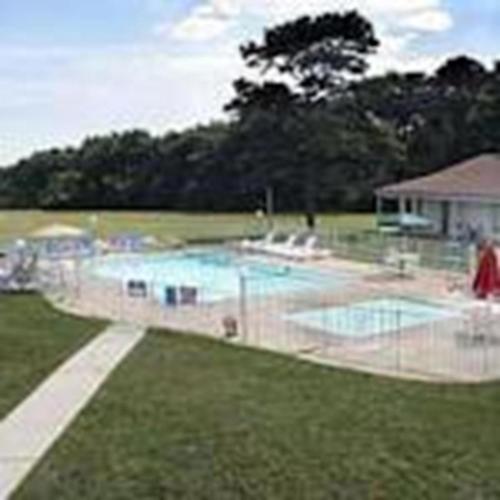 Oceanside Lodge in Marmora, USA