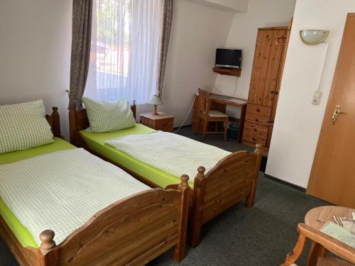 Gästezimmer-Zum Krug im grünen Kranze