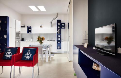 Shared lounge/TV area, Villa Giovanna in Diana Marina