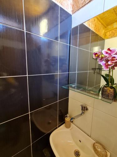Two-Bedroom House image 1