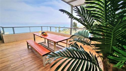 Balcony/terrace, Galilee Triple Terrace in Tiberias