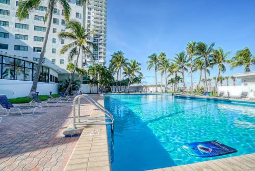 Deluxe Studios and Apartments at the Casablanca 5