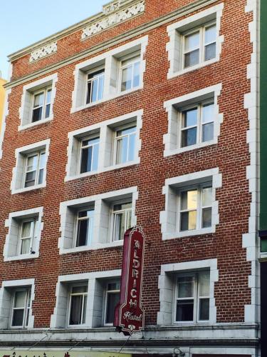 Aldrich Hotel - image 7