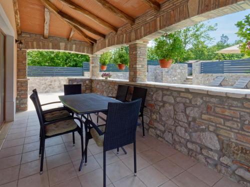 Erkély/terasz, Holiday Home Pahari by Rent Istria in Ročko Polje