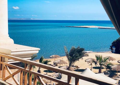 Royal Beach Resort Seaview Studio