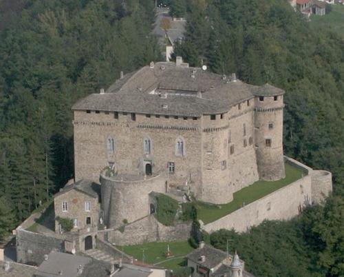 Castello Di Compiano Hotel Relais Museum