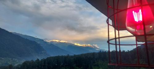 UpClimb Longstay for bus or taxi only guests in Manali