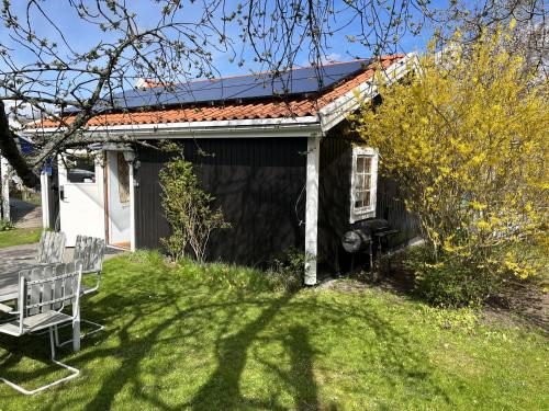 Cozy cottage in Farjestaden with proximity to the sea