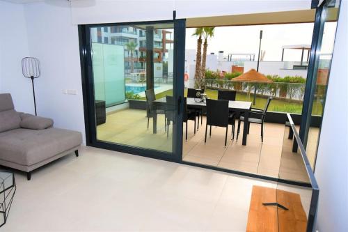 Casa Kerr - Luxury Apt - Sleeps 9 - Los Boliches