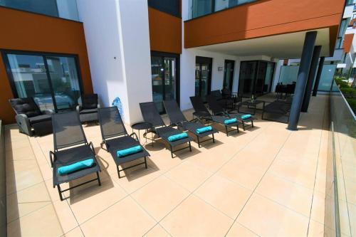 Casa Kerr - Luxury Apt - Sleeps 9 - Los Boliches