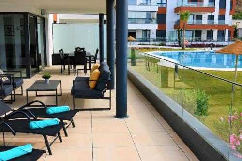 Casa Kerr - Luxury Apt - Sleeps 9 - Los Boliches