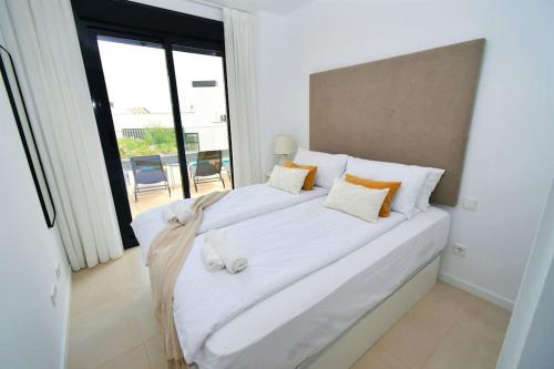 Casa Kerr - Luxury Apt - Sleeps 9 - Los Boliches