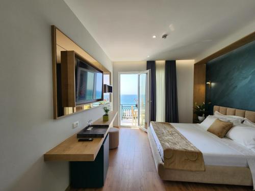 Superior Family Suite with sea view
