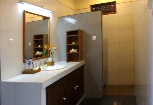 Two-Bedroom Villa room in Nyoman Sandi Guest House