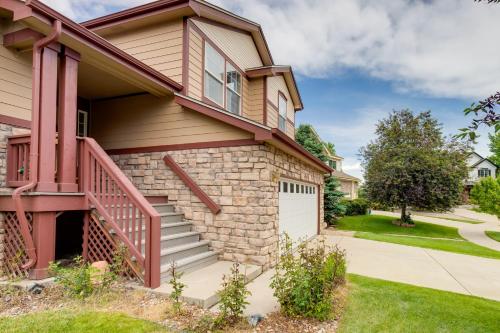 Spacious Aurora Home 20 Mi to Downtown Denver! Spacious Aurora Home 20 Mi to Downtown Denver!