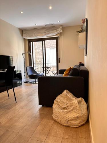 Gracia Barcelona Apartment - image 2