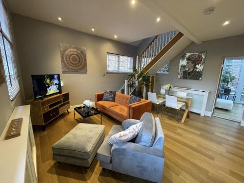 Luxury 3-bed Victorian Townhouse Hosted by Hutch Lifestyle