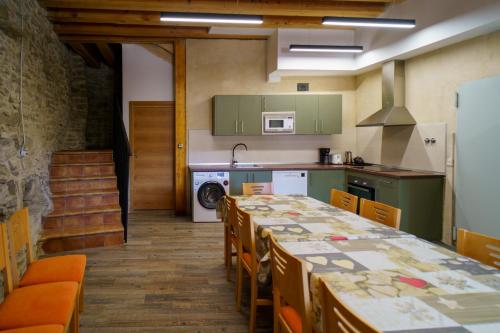 Konyha, Casa Barambán (Casa Baramban) in Yebra De Basa
