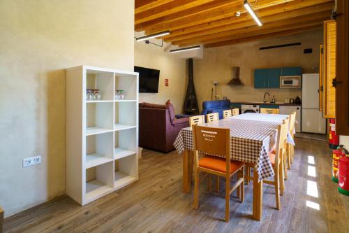 Létesítmények, Casa Barambán (Casa Baramban) in Yebra De Basa