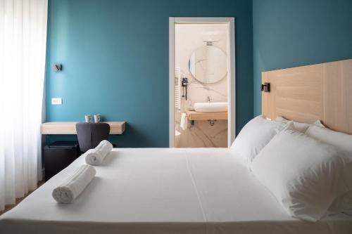 Nolana 28 Rooms in Naples, Napoli