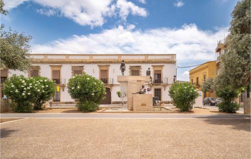 Beautiful Apartment In Jerez De La Frontera With Kitchen