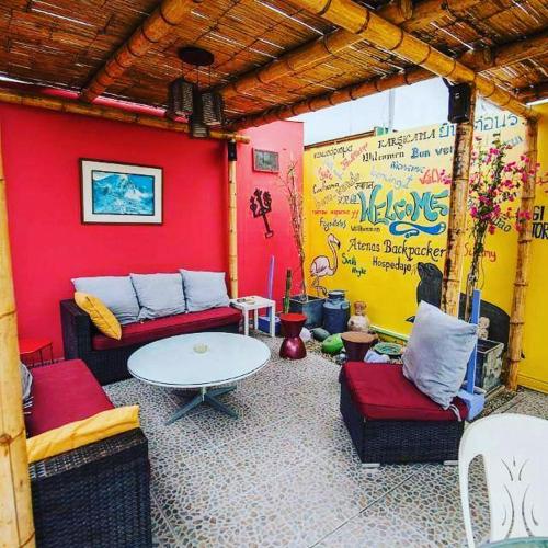 Exterior view of Atenas Backpacker Hospedaje