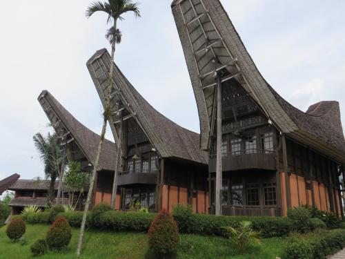 Exterior view, Toraja Heritage Hotel in Rantepao