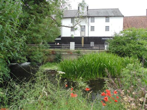 المنطقة المحيطة, The Cabin in Ixworth