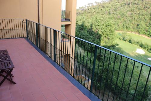  Appartement Dans un Terrain de Golf, 5 min de la mer en Voiture, Parking Gratuit in Cogoleto