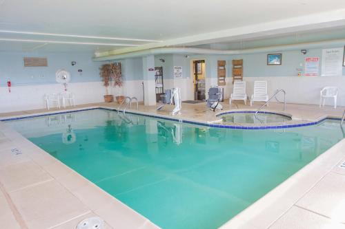 First Choice Inns at the Swell - image 10
