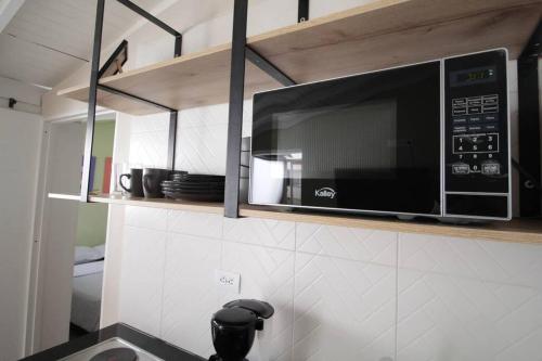 Hospedaje cerca a Provenza en el Poblado - MAN301 By Roots Rentals, Medellín (photo 6)