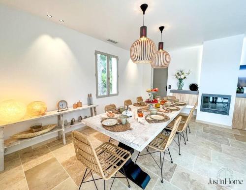 Villa standing Uzès,piscine,clim (Villa standing Uzes,piscine,clim) in Uzes