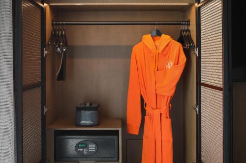 The Trade, Autograph Collection The Trade, Autograph Collection