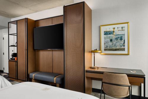 The Trade, Autograph Collection The Trade, Autograph Collection