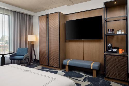 The Trade, Autograph Collection The Trade, Autograph Collection