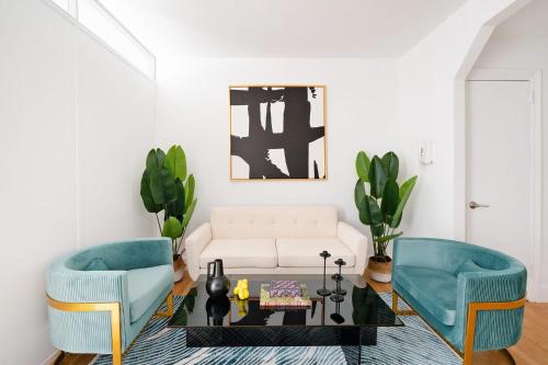 444-3F Newly renovated 1BR in Hells Kitchen in New York, USA
