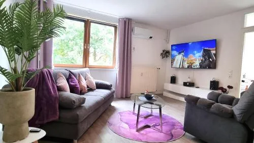Beauty and Beast 24h-Check-in, 6 Pers, Klima, Massageliege in Cremlingen, Deutschland