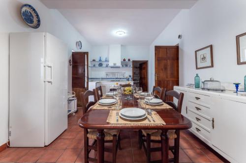 virtuve, Casa con piscina- Tierra de Barros in Aceuchal