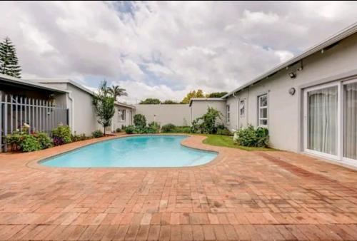 East Prestige lodge, Germiston