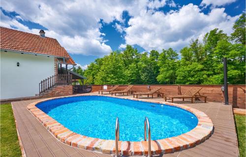 Beautiful Home In Hrebinec With Outdoor Swimming Pool, 2 Bedrooms And Wifi - Location saisonnière - Hrebinec