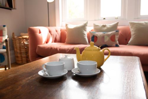 Eastfield Lodge - main image