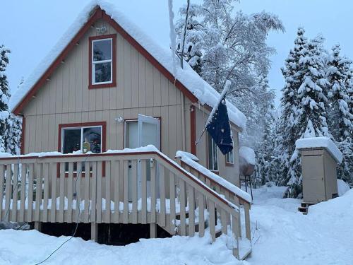 A Dry Cabin You Won't Want to Leave in College (AK)