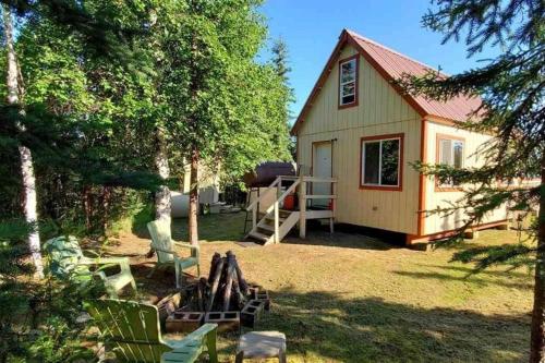 A Dry Cabin You Won't Want to Leave in College (AK)
