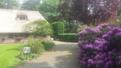 Unieke Twentse boerderij - 4 bedrooms & huge private garden