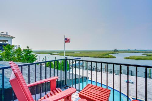 Bayfront Avalon Home with Boat Slip and Private Pool! in Avalon, USA