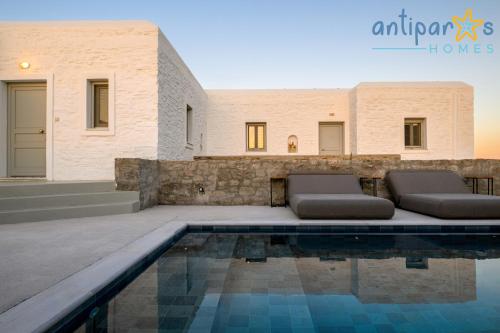 Antiparos Homes