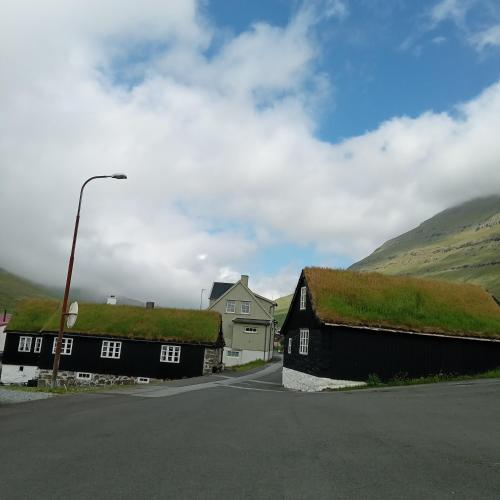 Umgebung, Oplev unikke Færøerne (Experience unique Faroe Islands holiday home by the sea with great views, fully equipped kitchen and) in Leirvík