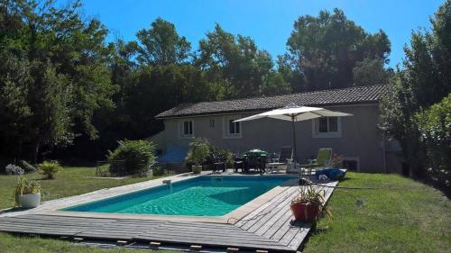 Fermette 200m2 - Grand jardin-Piscine chauffé en pleine nature - Location saisonnière - Saint-Marcel-lès-Valence