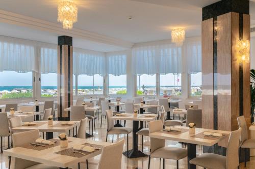 Hotel Montecarlo 3 Stelle Superior – Caorle, GA